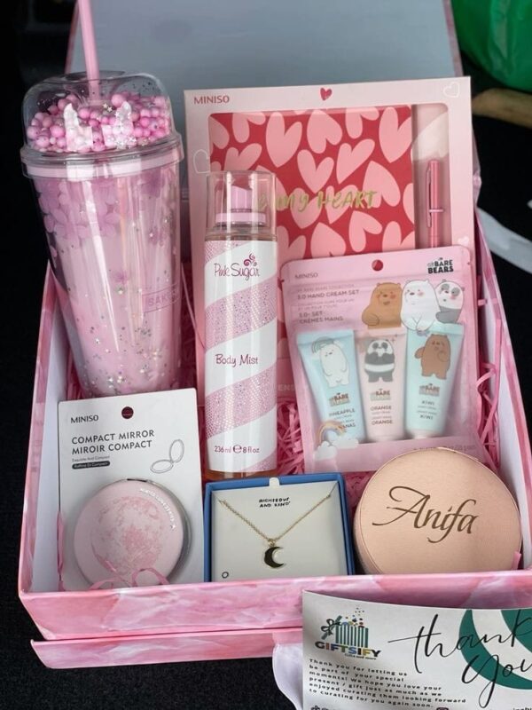 Fragrance Society hand cream gift set - Image 4